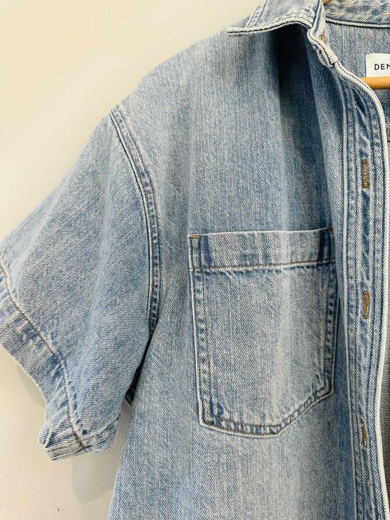 Denim Forum Short Sleeve Chambray Button-Up (Light Wash) - Picture 3 of 5